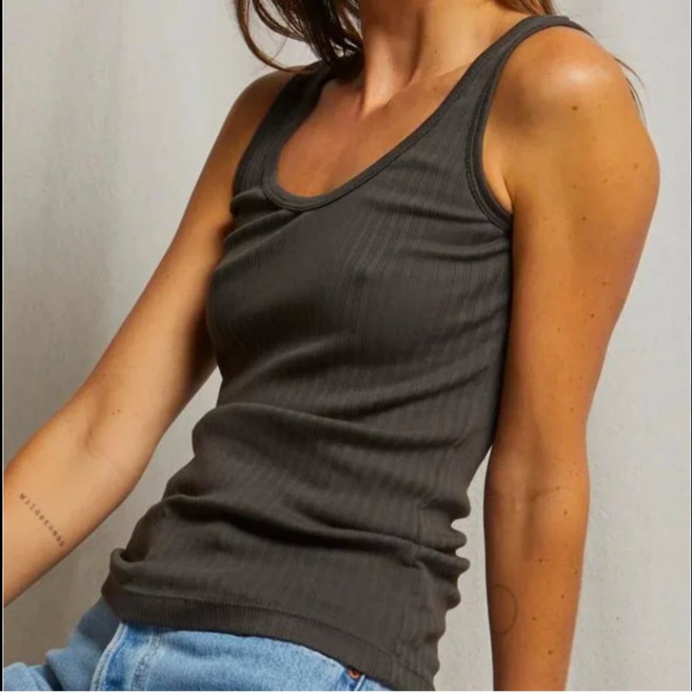 NWT PerfectWhiteTee “Ella” tank in Vintage black